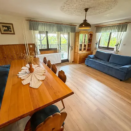 Holiday home Elton384