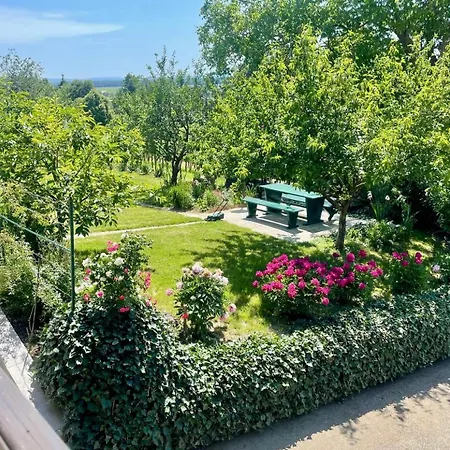 Holiday home Elton384